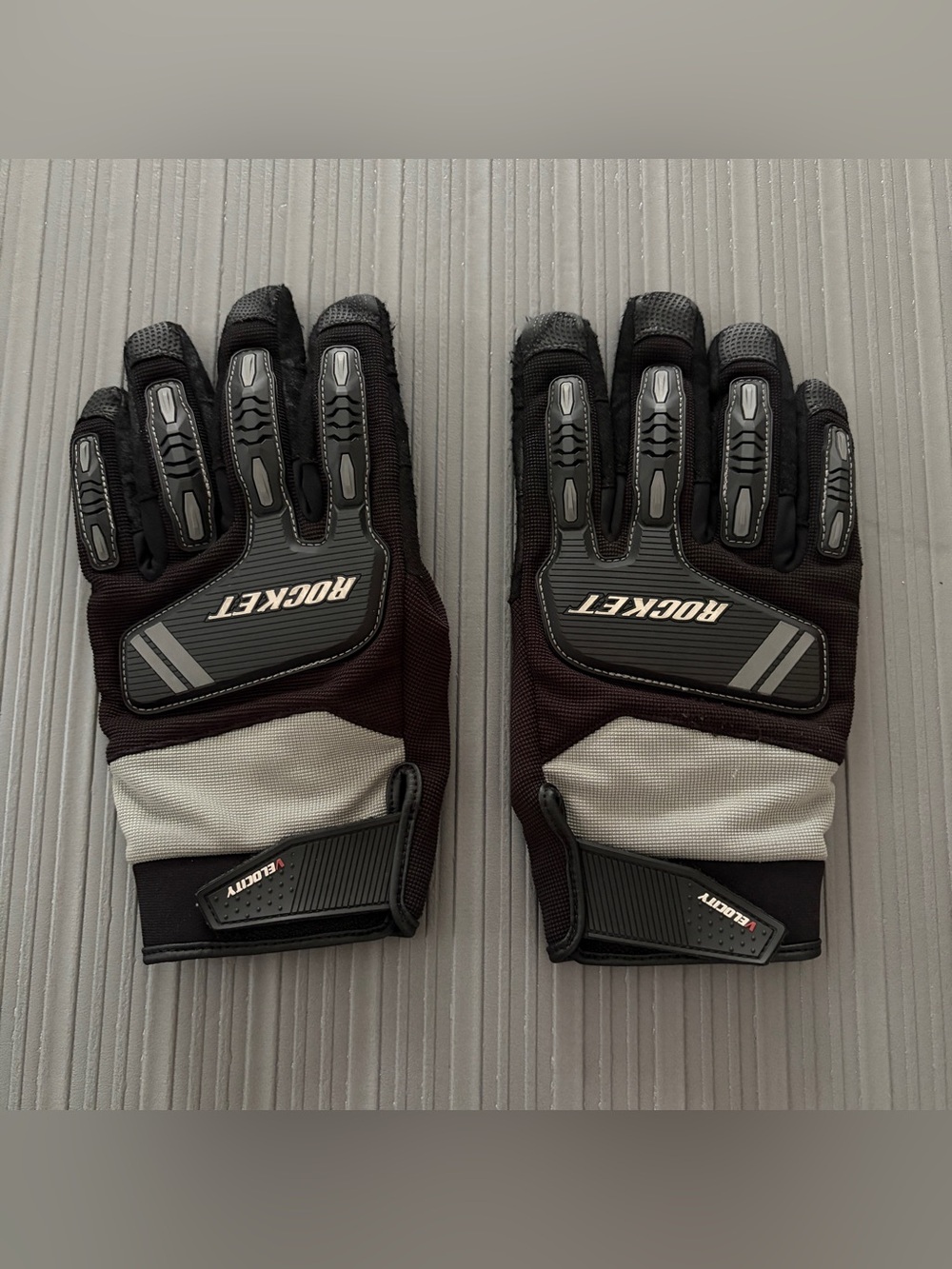 XL Joe Rocket Velocity 3 Gloves